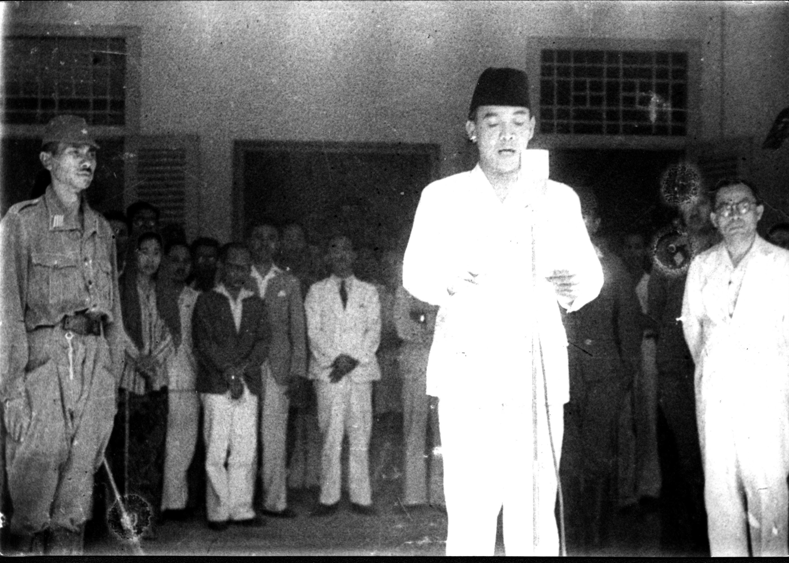 Indonesia_declaration_of_independence_17_August_1945